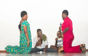 performance artistique_femmes et cancer du sein au Bénin